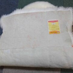 逗子 ニチロムートン 羊毛皮 ムートン ニチロ Nichiro 毛皮 ラグ マット シープスキン ニチロ毛皮株式会社 毛皮 高級寝具 インテリアの画像