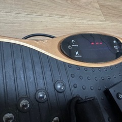 振動マシン フィットネス ぶるぶる マシン シェイカー ミニ パワーウェーブ Bluetooth音楽機能 99段階5モード ダイエット 有酸素 体幹強化 脂肪燃焼の画像