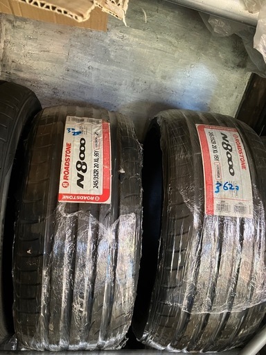 タイヤ　２本　　アルファードヴェルファイアクラウンオデッセイエスティマフーガ　２４５/３５ＺＲ20　235 245