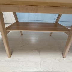 IKEA ダイニングテーブル ハルヴダンの画像