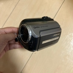 ジャンク品　ビデオカメラの画像