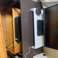 パソコンデスクの画像