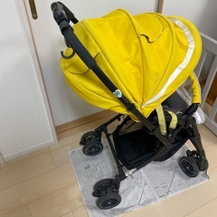 コンビ　ベビーカー　古いですの画像