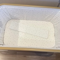 hzdmjベビーベッドベージュの画像