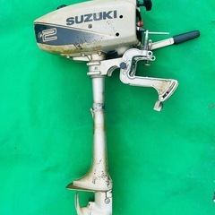 スズキボートエンジンの画像