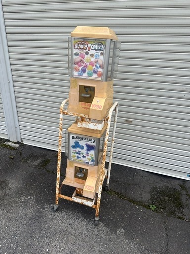 ガチャガチャ本体2台セット