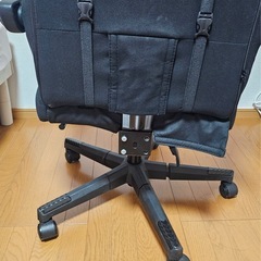 ゲーミングチェアの画像