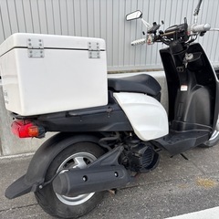 ⭐️ギア低燃費FIモデル❗️大型リアボックス・USB電源付き⭐️バッテリー・プラグなど新品交換済⭐️50cc原付スクーター⭐️の画像