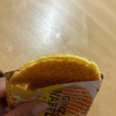 ギンビス　ギンザワッフル蜂蜜&チーズ
の画像