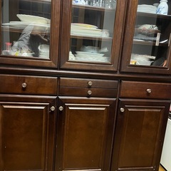 食器棚の画像