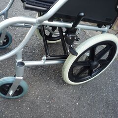 介助式車椅子　Care Tec　CA42SU　未使用品の画像