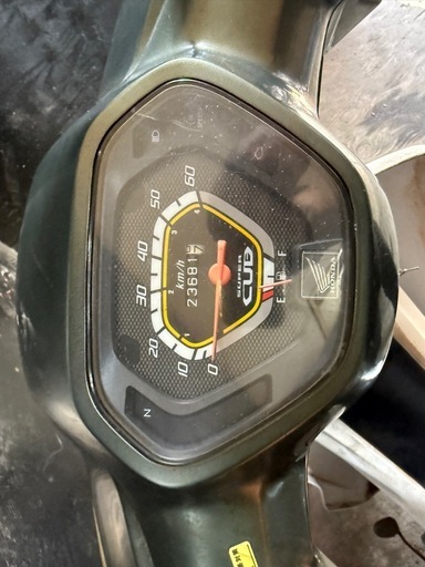 ★支払総額6.2万円★関東圏内即日配送可能！ 全車走行テスト済みです！ ホンダ スーパーカブ50 緑 AA04 人気のスーパーカブ！ 4ストインジェクション！リアボックス付き！ 低燃費！