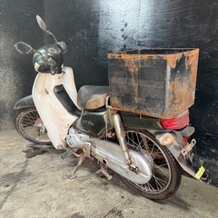 ★支払総額6.2万円★関東圏内即日配送可能！ 全車走行テスト済みです！ ホンダ スーパーカブ50 緑 AA04 人気のスーパーカブ！ 4ストインジェクション！リアボックス付き！ 低燃費！の画像