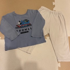90cm トーマス　秋冬パジャマ　2点セット➕ 大井川鐵道のおまけ付きの画像