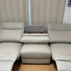 3人掛け電動ソファの画像