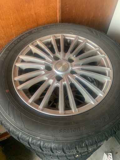 スタッドレスアルミ付き4本