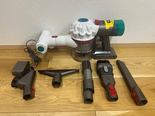 Dyson ダイソン V7 Mattress コードレス布団クリーナー 掃除機 付属品付きき