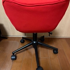 コンパクト　デスクチェア　赤の画像