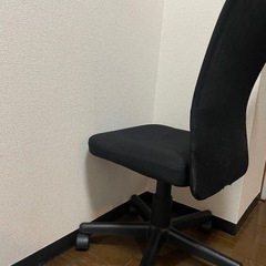 デスクチェア　黒の画像