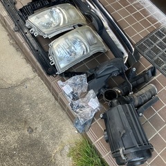 ハイエースフェイスチェンジパーツの画像