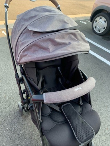 アップリカ　Aprica ラクーナクッションAFグレー
