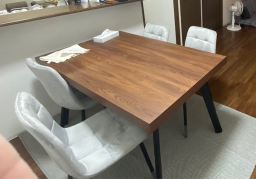 【引取11/29まで】【最終値下げ〜¥50,000】ダイニングテーブルセット 4人掛け 幅140cm モダン ベロア調チェア