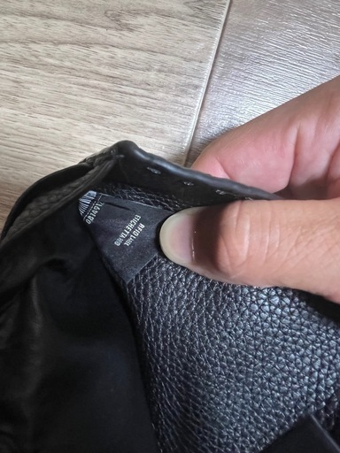 FENDI 二つ折り財布 黒 コインケース付き セレリア 財布