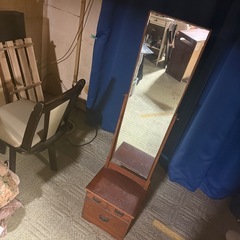全身鏡　姿見　レトロ　アンティーク　収納付きの画像