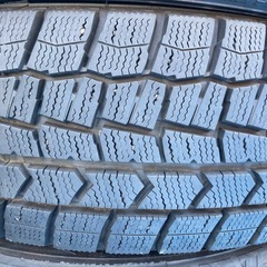 ダンロップ　185/65R15 25年製＋24年製　スタッドレスタイヤ　バリ山の画像