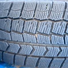 ダンロップ　185/65R15 25年製＋24年製　スタッドレスタイヤ　バリ山の画像