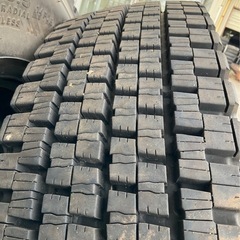 ダンロップSP020A 9R19.5 14PRバリ目　6本セットか価格の画像