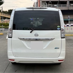 2013年式、2年式車検付き、セレナハイブリッド、テレビ、ナビ、バックカメラ、ETC、ドライブレコーダー、8人乗り、事故履歴無し、綺麗の画像