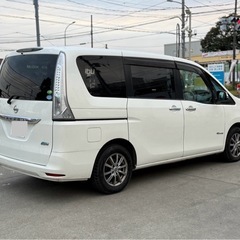 2013年式、2年式車検付き、セレナハイブリッド、テレビ、ナビ、バックカメラ、ETC、ドライブレコーダー、8人乗り、事故履歴無し、綺麗の画像