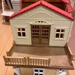中古　シルバニアファミリー 赤い屋根の大きなお家の画像