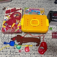 明日には処分します。子供が昔遊んでいたおもちゃの画像