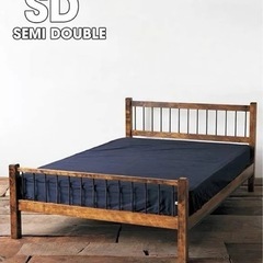 acme furnitureベッドフレーム(SD)の画像