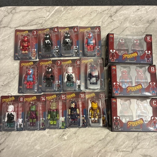 スパイダーマン　ベアブリック