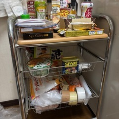 キッチン収納棚の画像