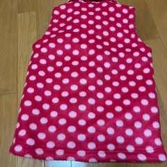 女の子　もこもこベスト　120cm〜程度の画像