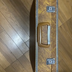 年季の入ったケース。の画像