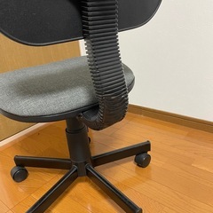 オフィスチェアの画像