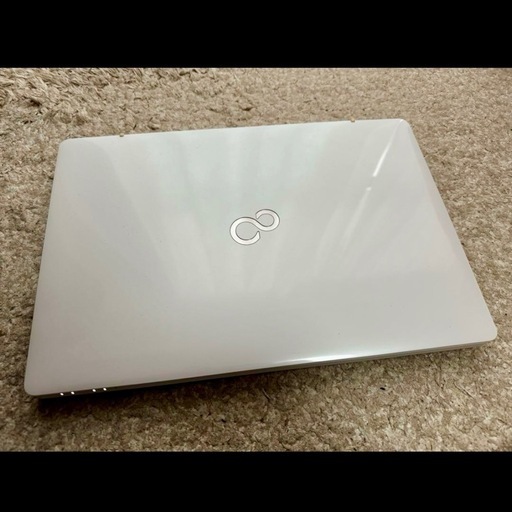 富士通 LIFEBOOK AH42/Y  プレミアムホワイト