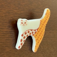 九谷焼　猫　ねこ　ネコ　ブローチの画像