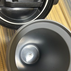 【箱なし】水筒 　スポーション2リットル(2つ購入したため)の画像