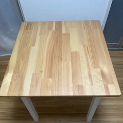 ダイニングテーブル65㎝×65㎝【10/29まで】　　の画像