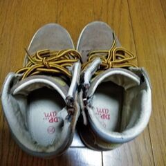 子ども靴（11月3日まで）の画像