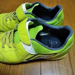 サッカーシューズの画像
