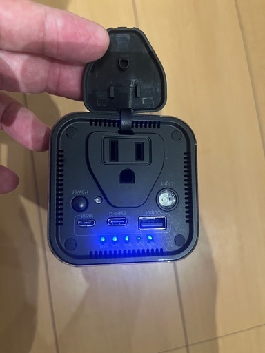 【送料無料】ポータブル電源 31200mAh 予備電源 モバイルバッテリー 急速充電 AC出力 コンセント パソコン バッテリー停電時《A87》