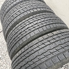 225/65/17冬グットイヤーの画像