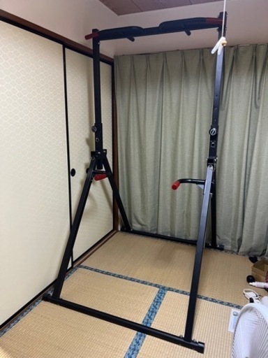 懸垂マシン 折畳み式 チンニングスタンド コンパクト 8段高さ調節可 耐荷重200kg 懸垂 逆上がり 器具 筋肉トレーニング 収納に便利 省スペース 自宅 マルチジム